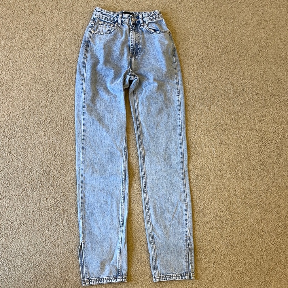 White Fox: Who's That Girl Straight Leg Denim Jeans Washed Blue